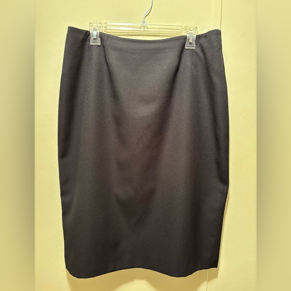 Kasper classic black skirt - Picture 2 of 11